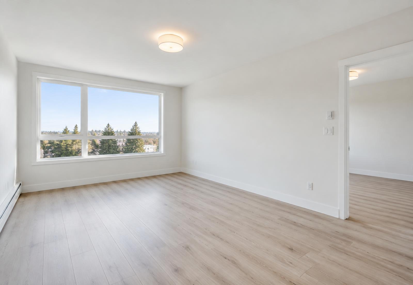 Apartamento recém-pintado e preparado para locação em Londrina